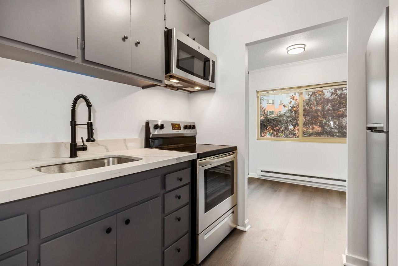 The Willis Apartments - Photo 7 of 15