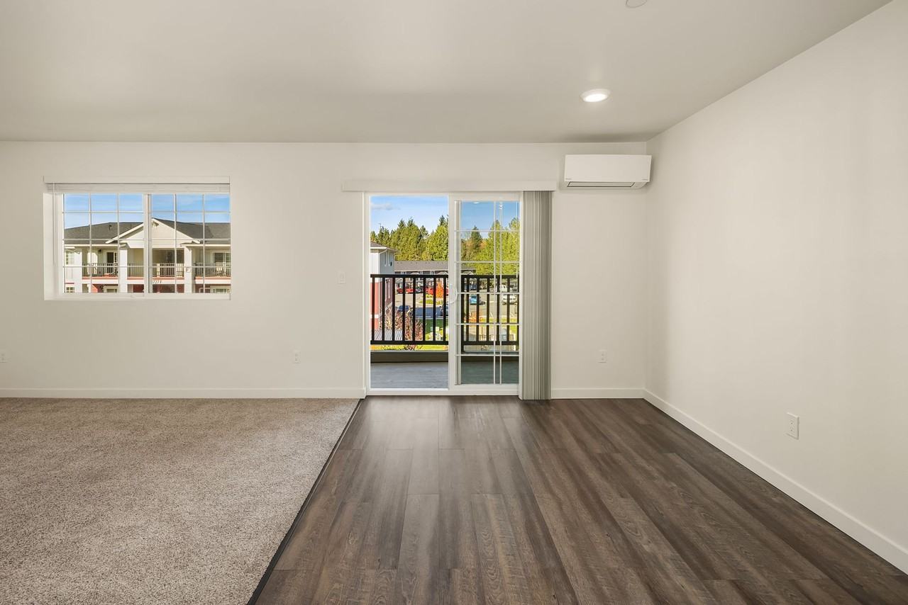 The Lake Apartments - Photo 4 of 30