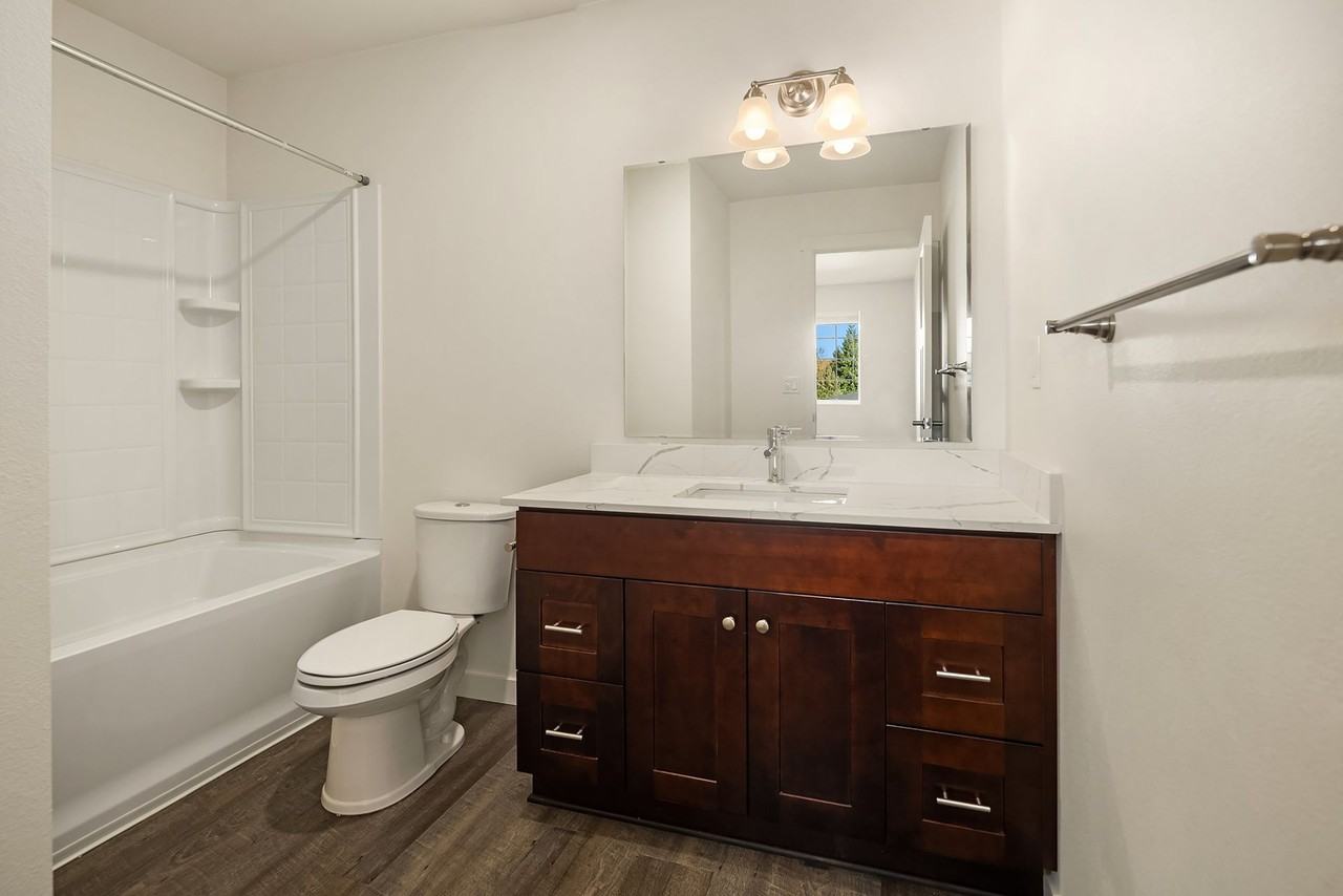 The Lake Apartments - Photo 6 of 30
