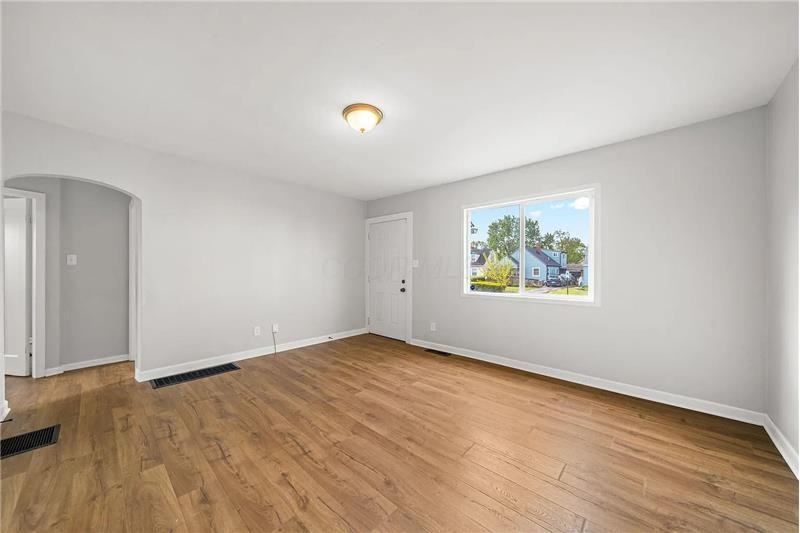 926 E 19th Ave - Photo 2 of 16