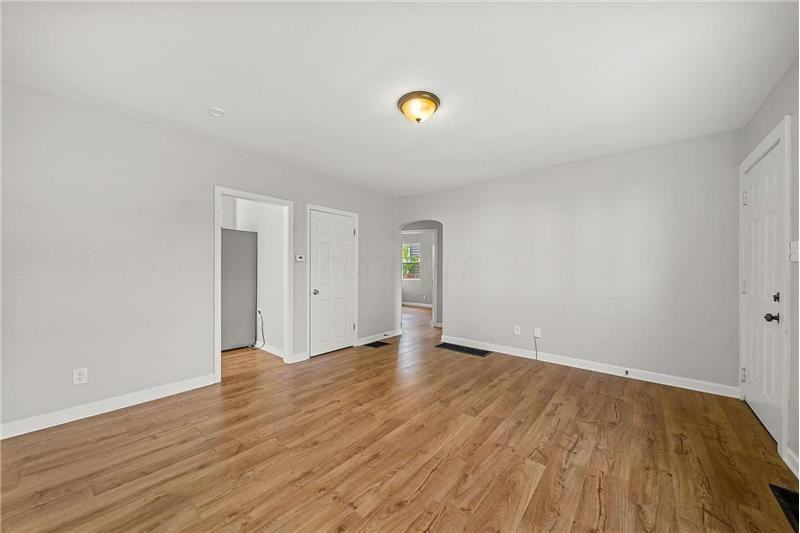926 E 19th Ave - Photo 3 of 16
