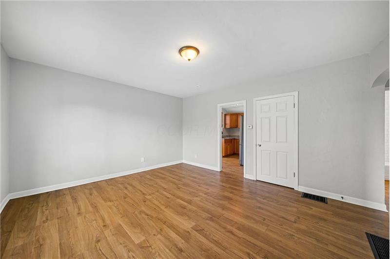 926 E 19th Ave - Photo 4 of 16