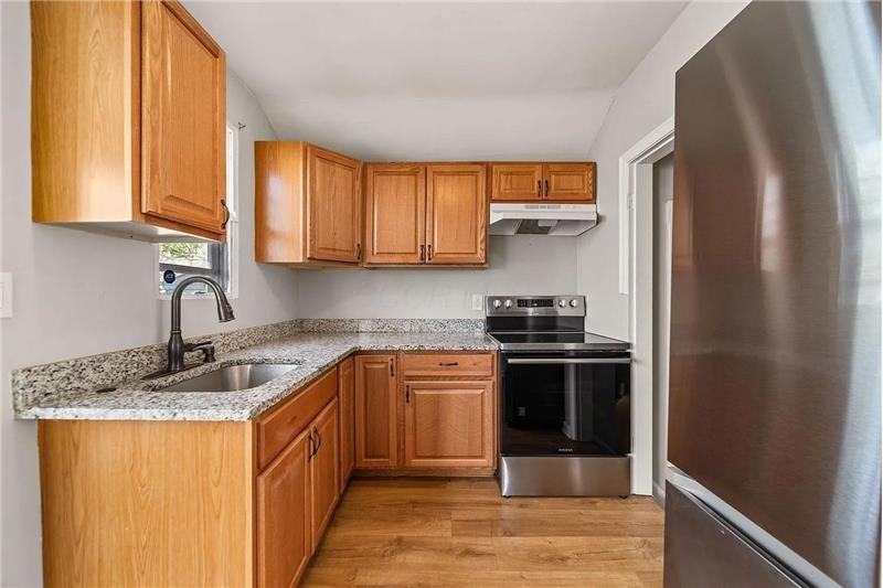 926 E 19th Ave - Photo 5 of 16