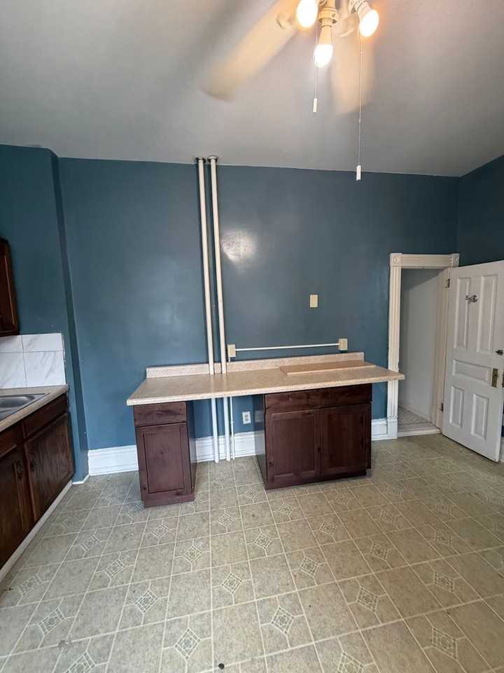 450 S 18th Street - Photo 3 of 19
