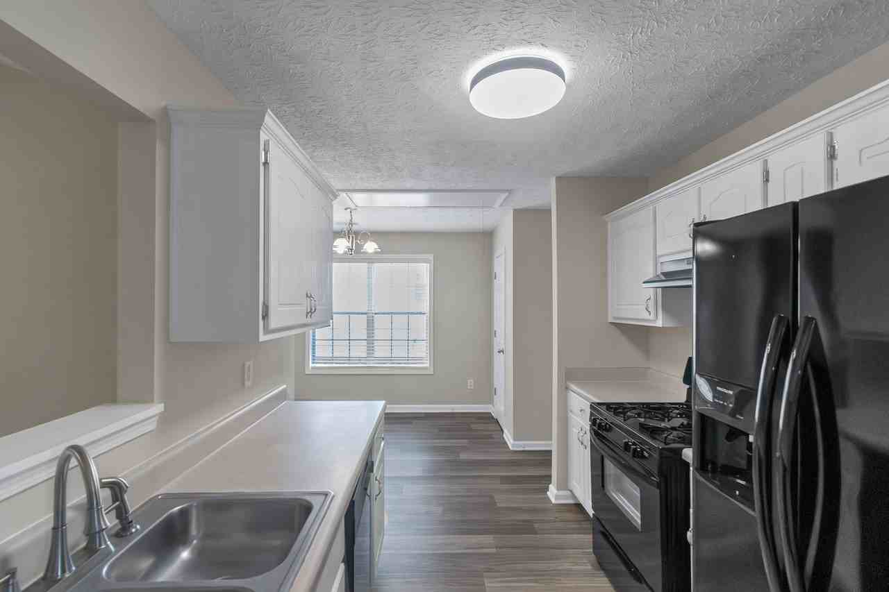 11523 Vinea Ln - Photo 2 of 16