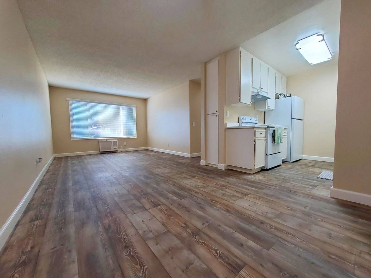 Stoneridge Apartments! - Photo 2 of 12