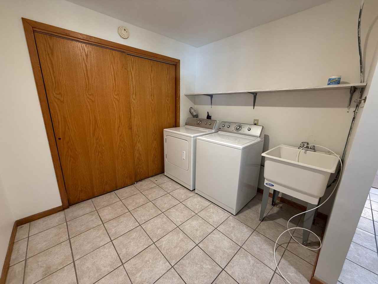 5625 Rice Lake Rd Ne - Photo 7 of 12