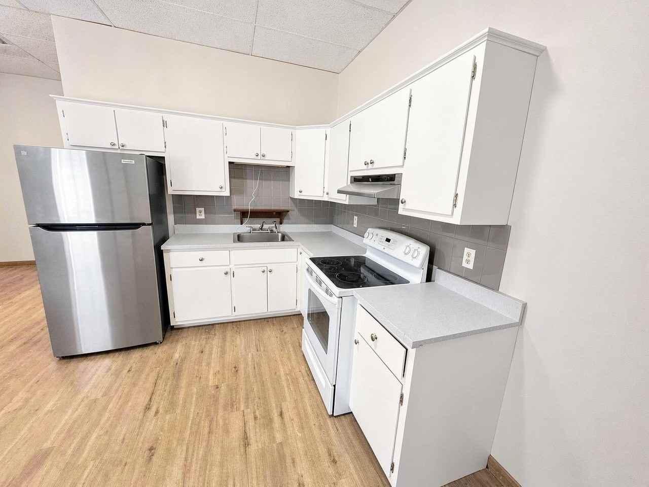 216 Central Street Lowell, MA 01852 - Photo 3 of 19