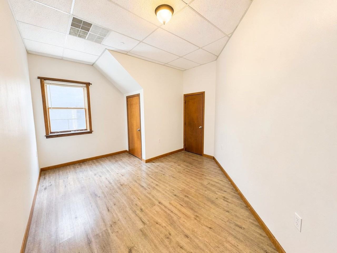 216 Central Street Lowell, MA 01852 - Photo 7 of 19