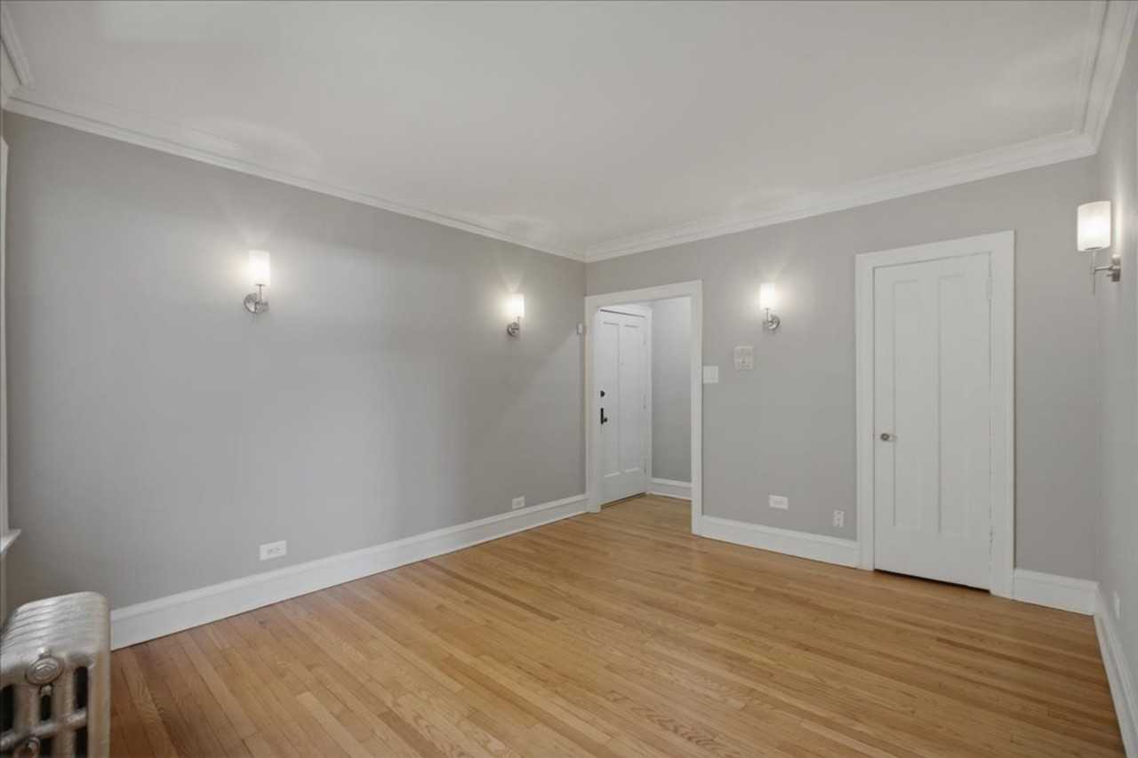 1727 W Thorndale Ave #2B - Photo 4 of 10