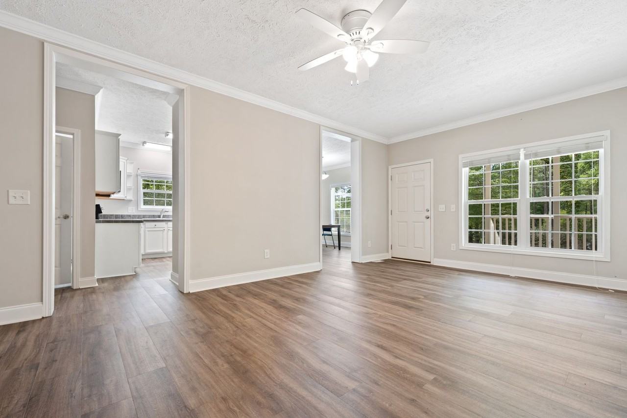 116 Justice St - Photo 3 of 17