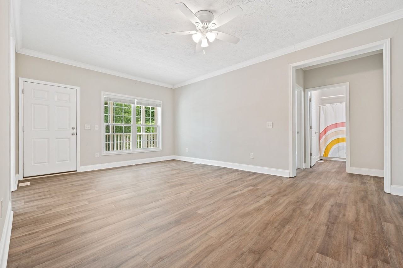 116 Justice St - Photo 4 of 17