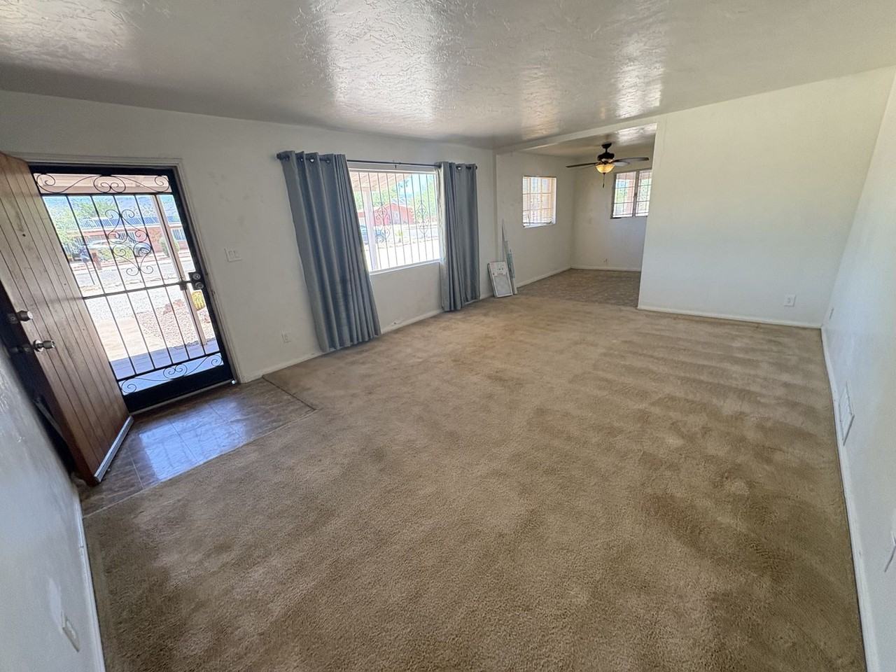 3964 E Camino De La Colina - Photo 5 of 35