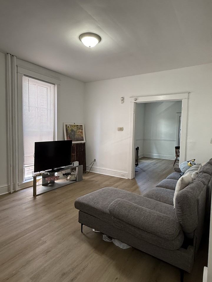 435 Montclair Ave - Photo 3 of 14