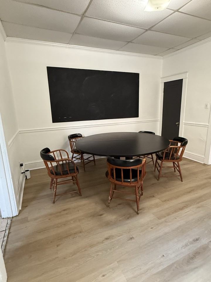435 Montclair Ave - Photo 4 of 14