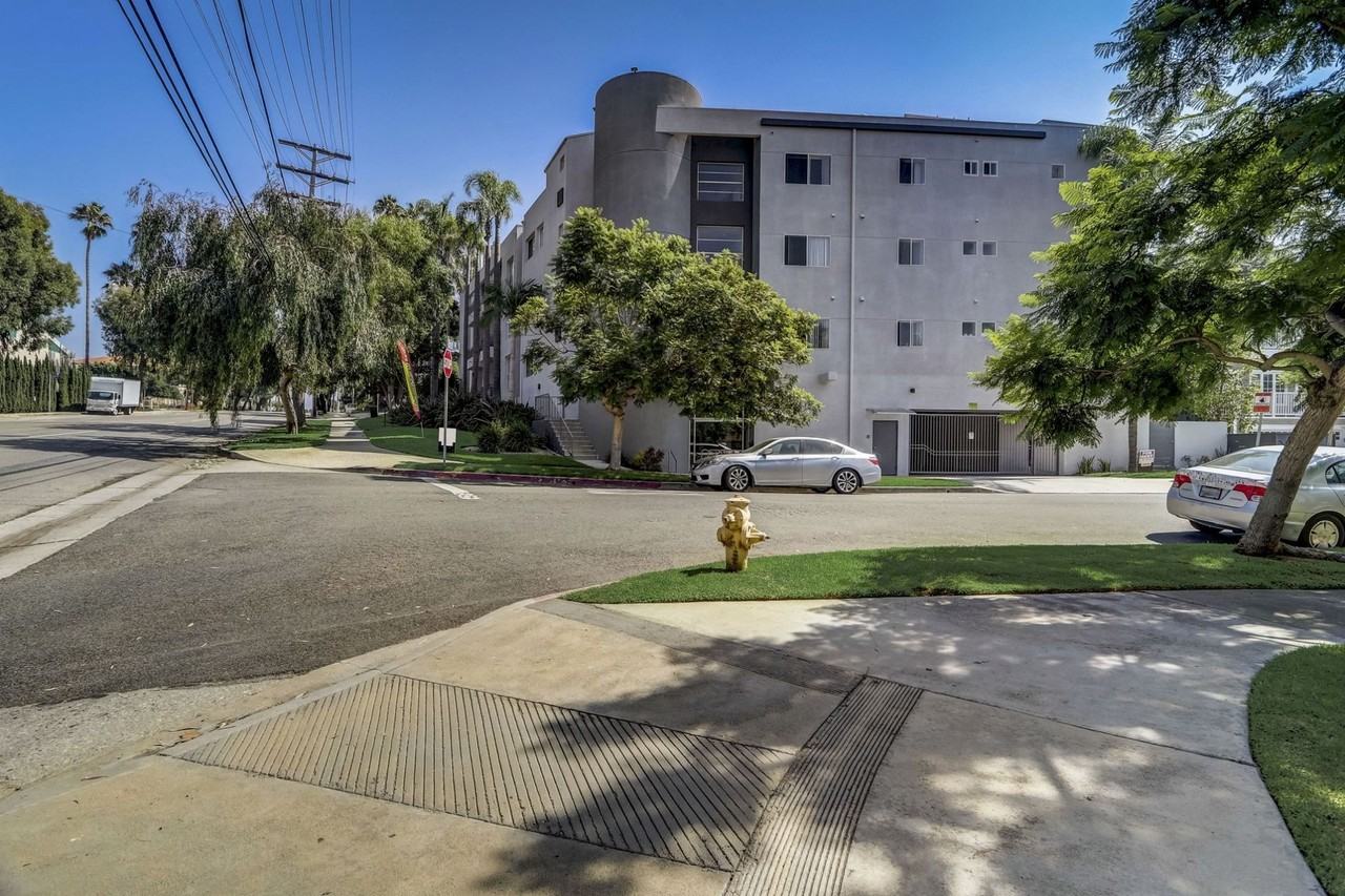 16070 Sunset Blvd - Photo 3 of 5