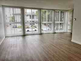 featured image of 928 S Sherbourne Dr