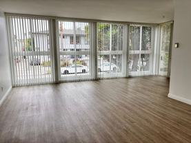 928 South Sherbourne Drive - Photo 1 of 1