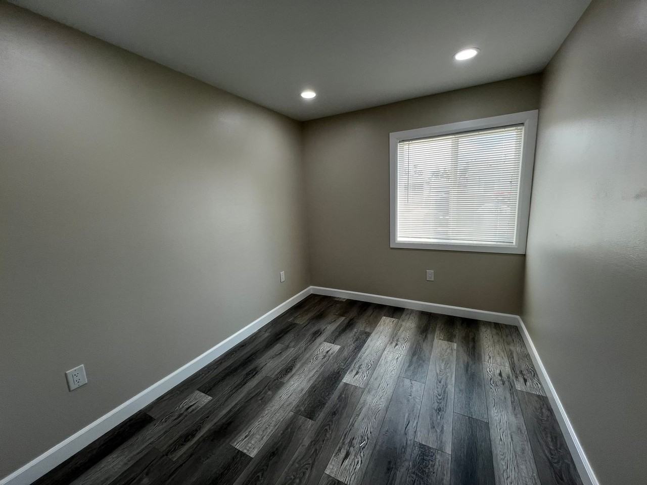 7820 1/2 Farmland Ave - Photo 6 of 18