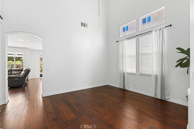14450 Laurel Ln - Photo 3 of 18