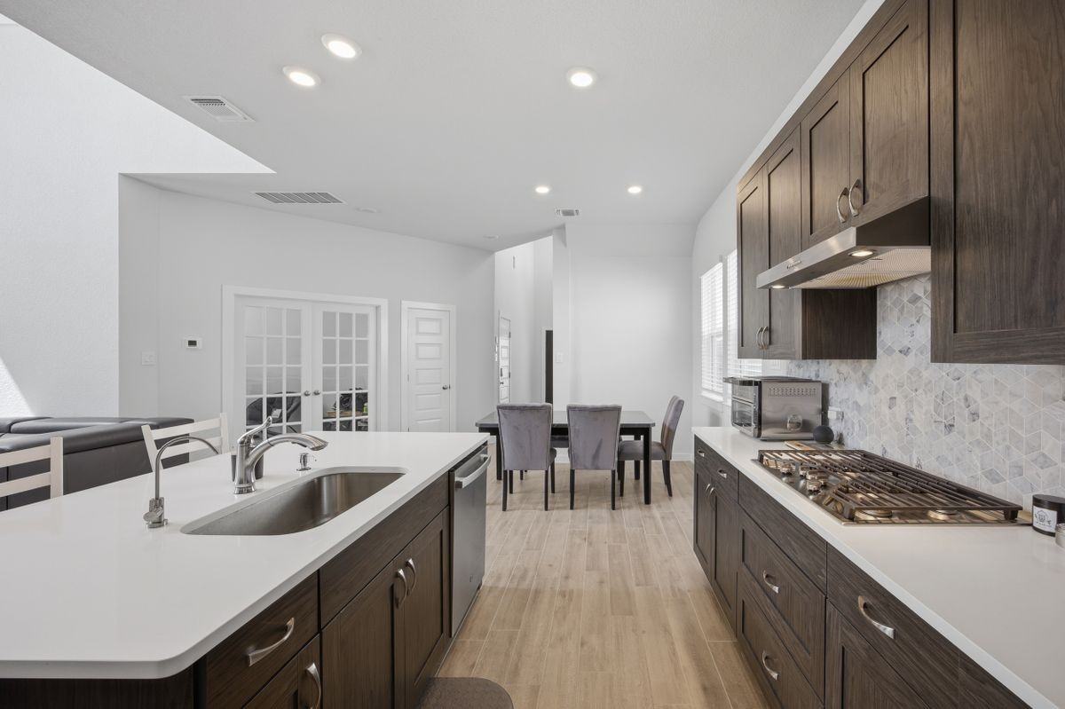 12420 Sea Gull Way - Photo 4 of 36
