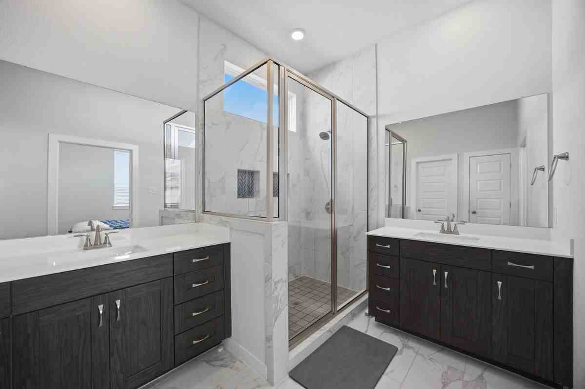 12420 Sea Gull Way - Photo 5 of 36