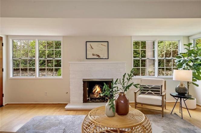 345 Foothill Ave - Photo 6 of 37