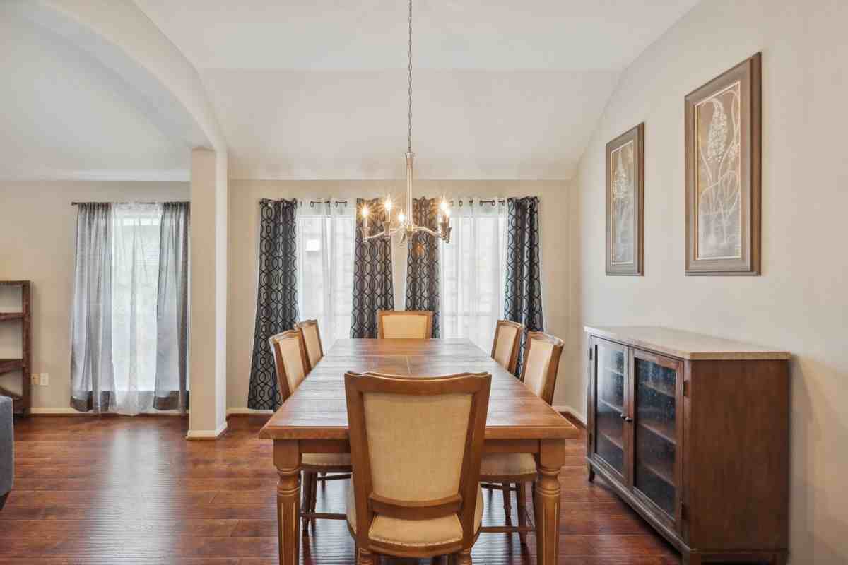 183 N Millport Cir - Photo 3 of 22