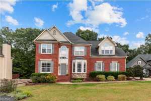 featured image of 3305 Goldmist Dr