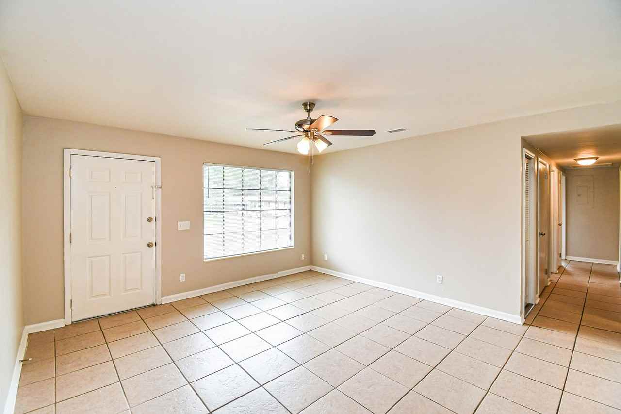 2020 Beaux Dr - Photo 2 of 16