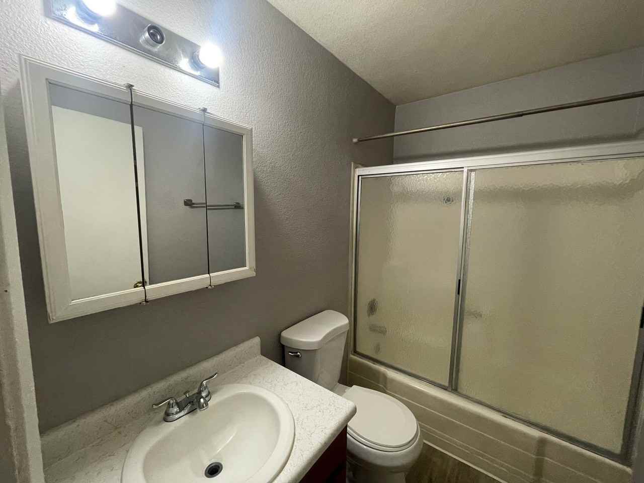 2560 2560 E Street - D #D - Photo 4 of 6