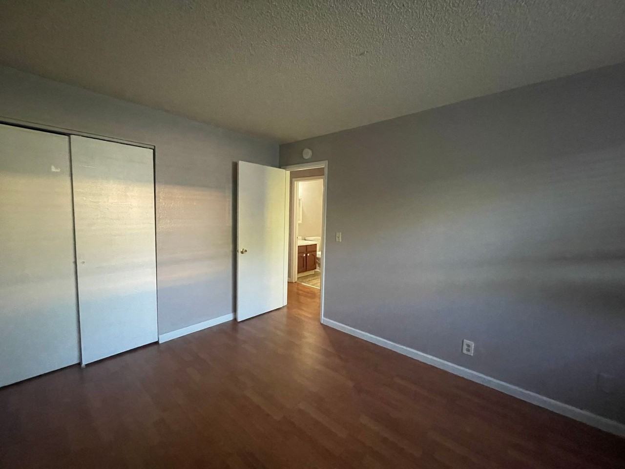 2560 2560 E Street - D #D - Photo 6 of 6