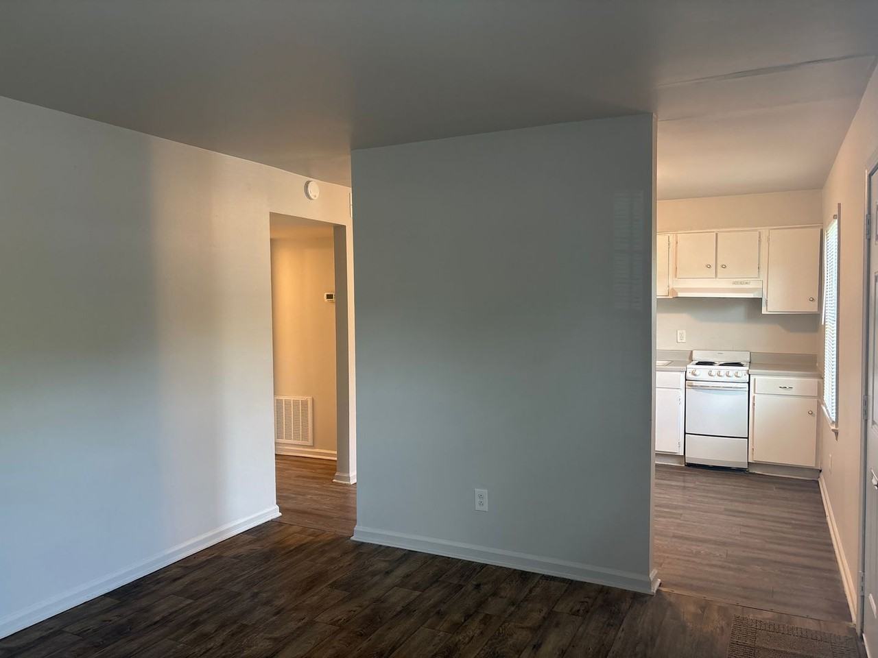 Chesterfield Court - Photo 3 of 27