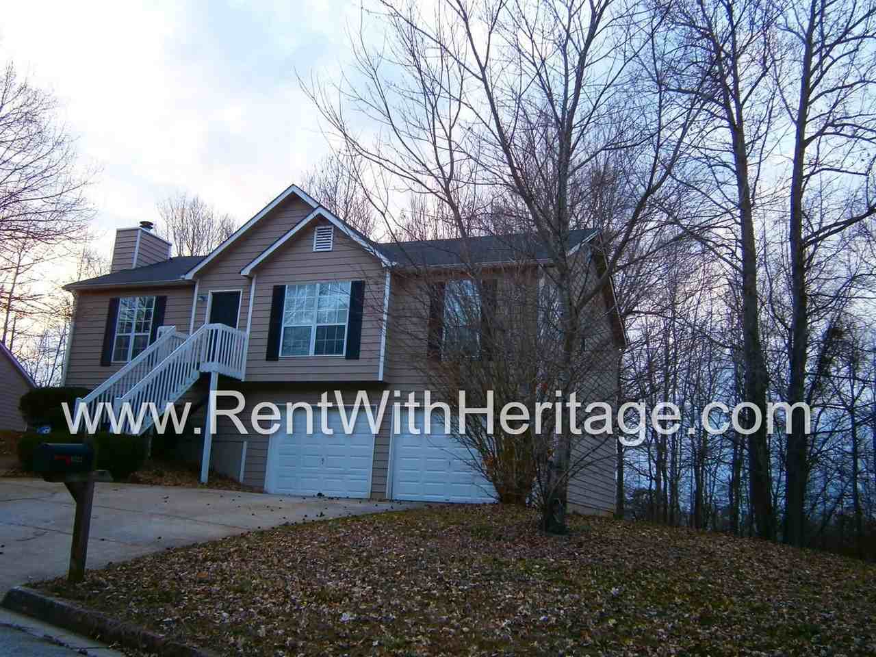 6322 Hillview Ln - Photo 2 of 17