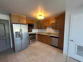 featured image of 1009 Kapiolani Blvd