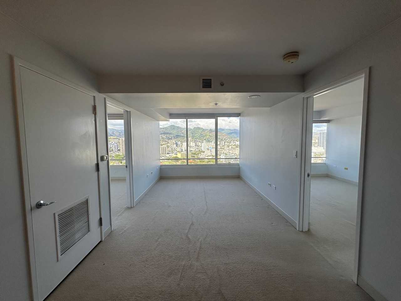 1009 Kapiolani Blvd - Photo 2 of 12