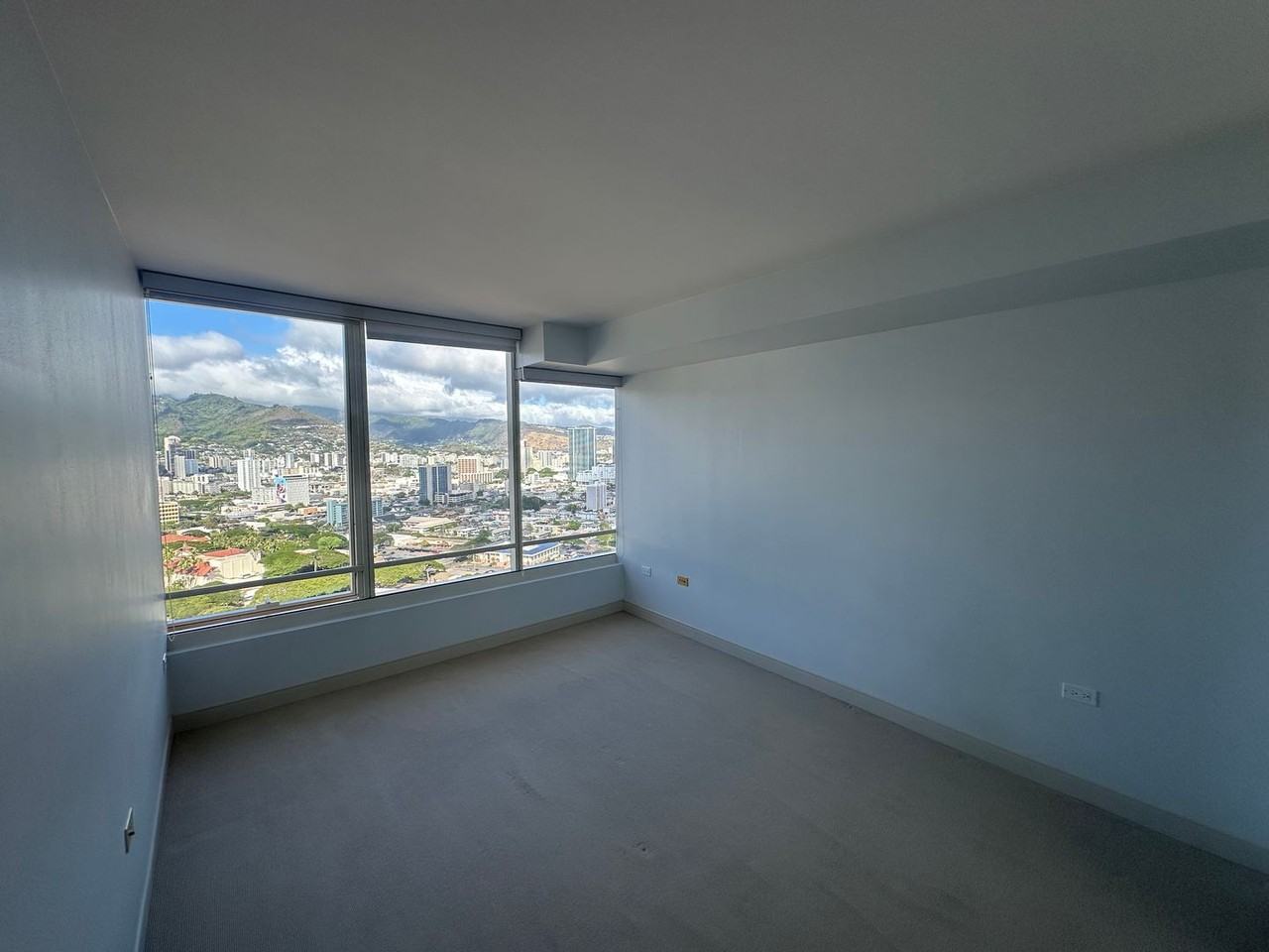 1009 Kapiolani Blvd - Photo 4 of 12