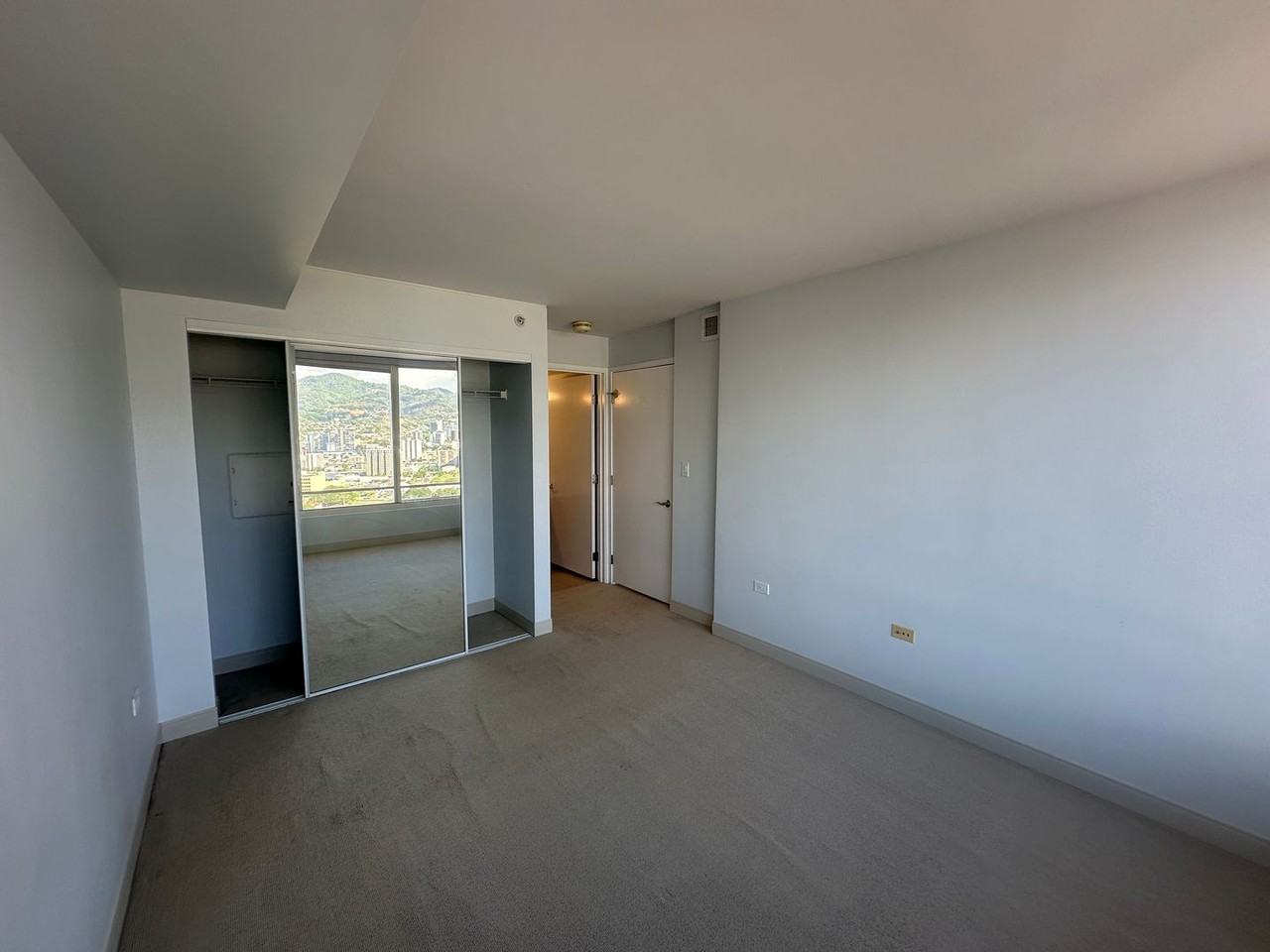 1009 Kapiolani Blvd - Photo 5 of 12