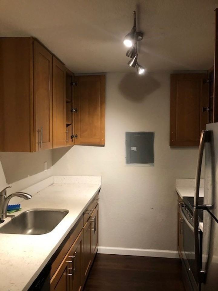 Roosevelt Place Apartments - Photo 5 of 13