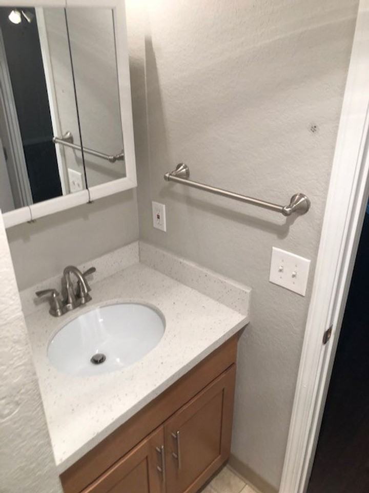Roosevelt Place Apartments - Photo 7 of 13