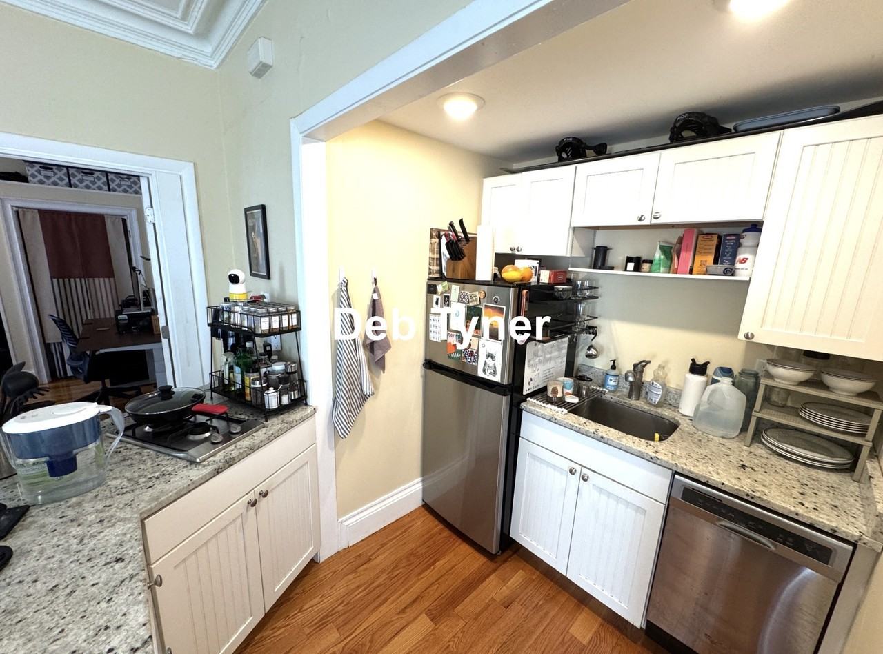 Walden St #1F - Photo 3 of 14