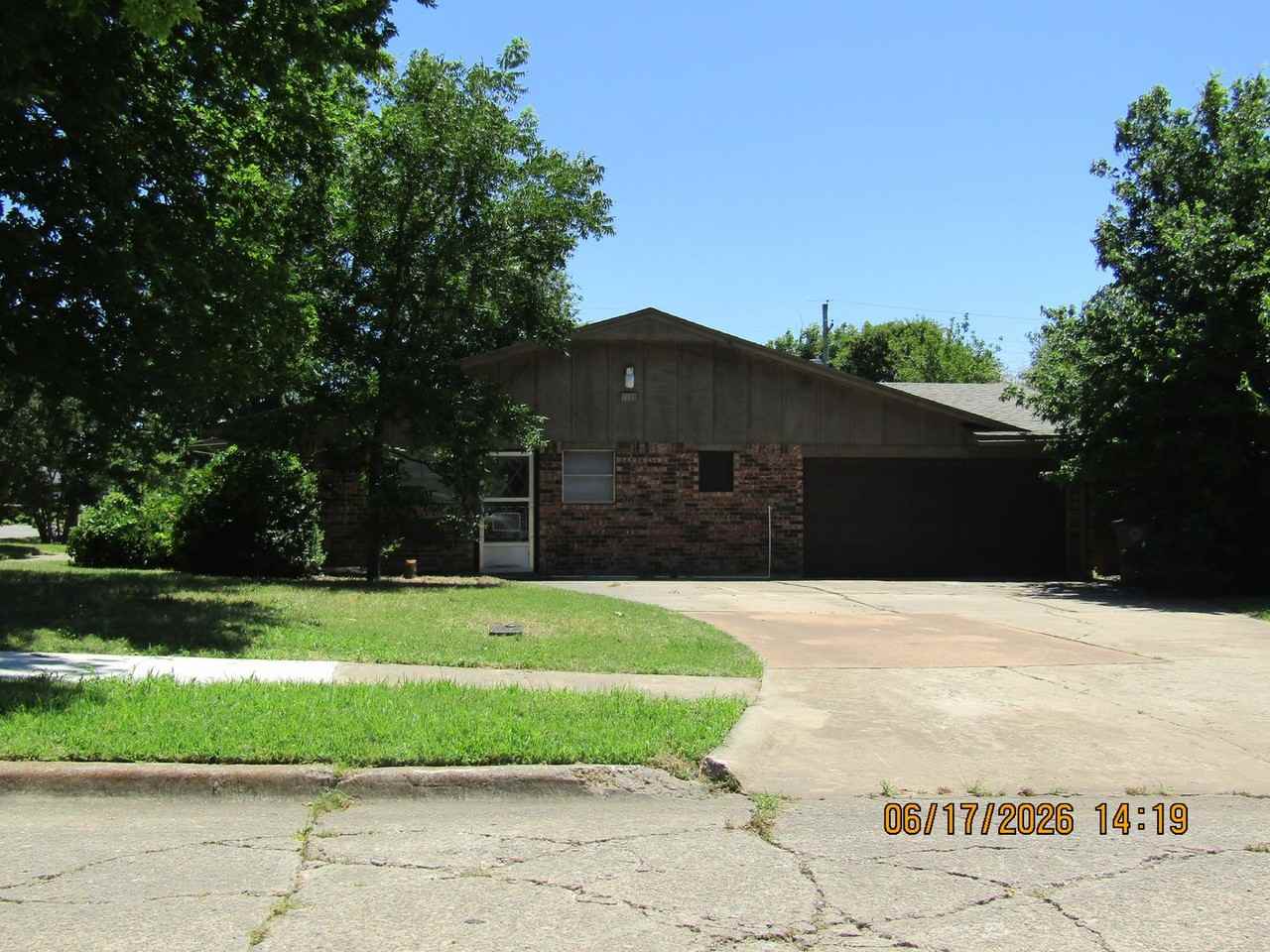1202 Nw Lake Ave - Photo 2 of 35