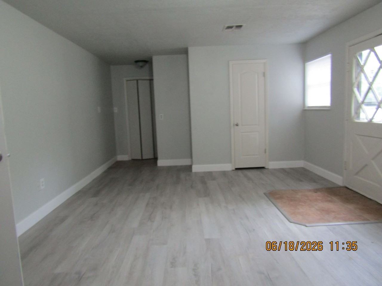 1202 Nw Lake Ave - Photo 7 of 35
