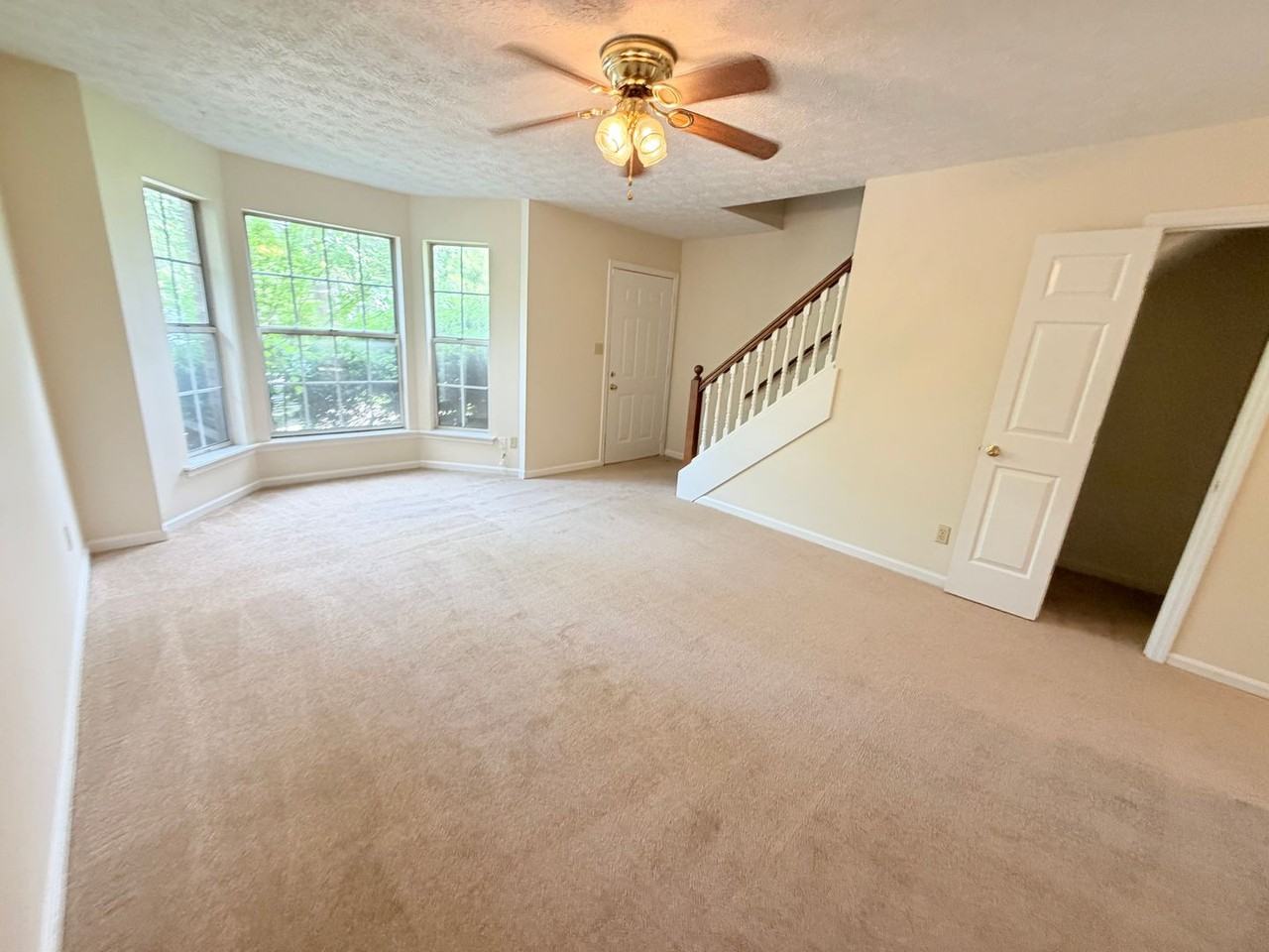 310 Leafmore Rd Sw - Photo 5 of 14