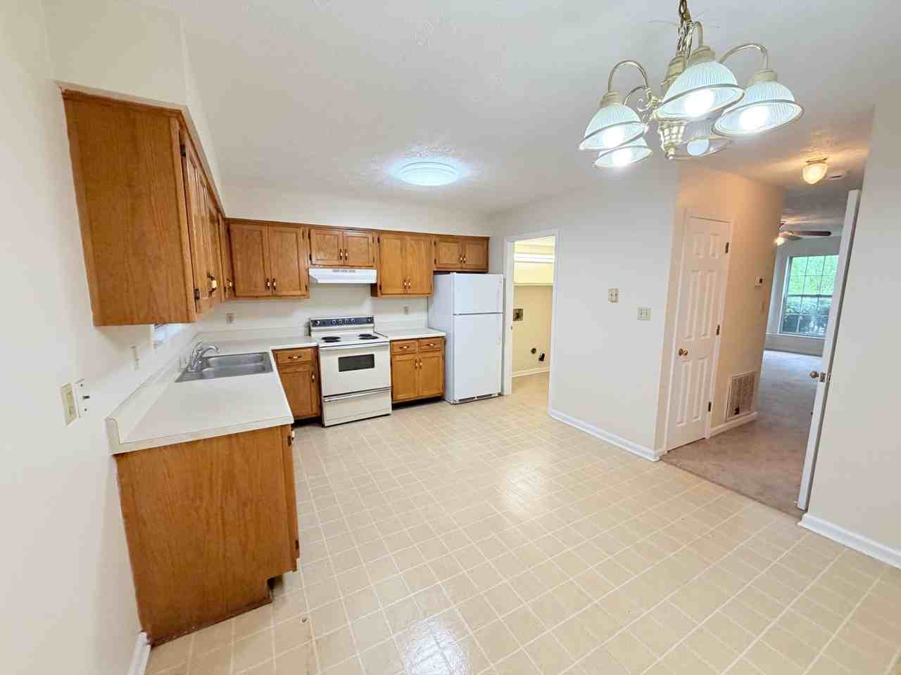 310 Leafmore Rd Sw - Photo 6 of 14