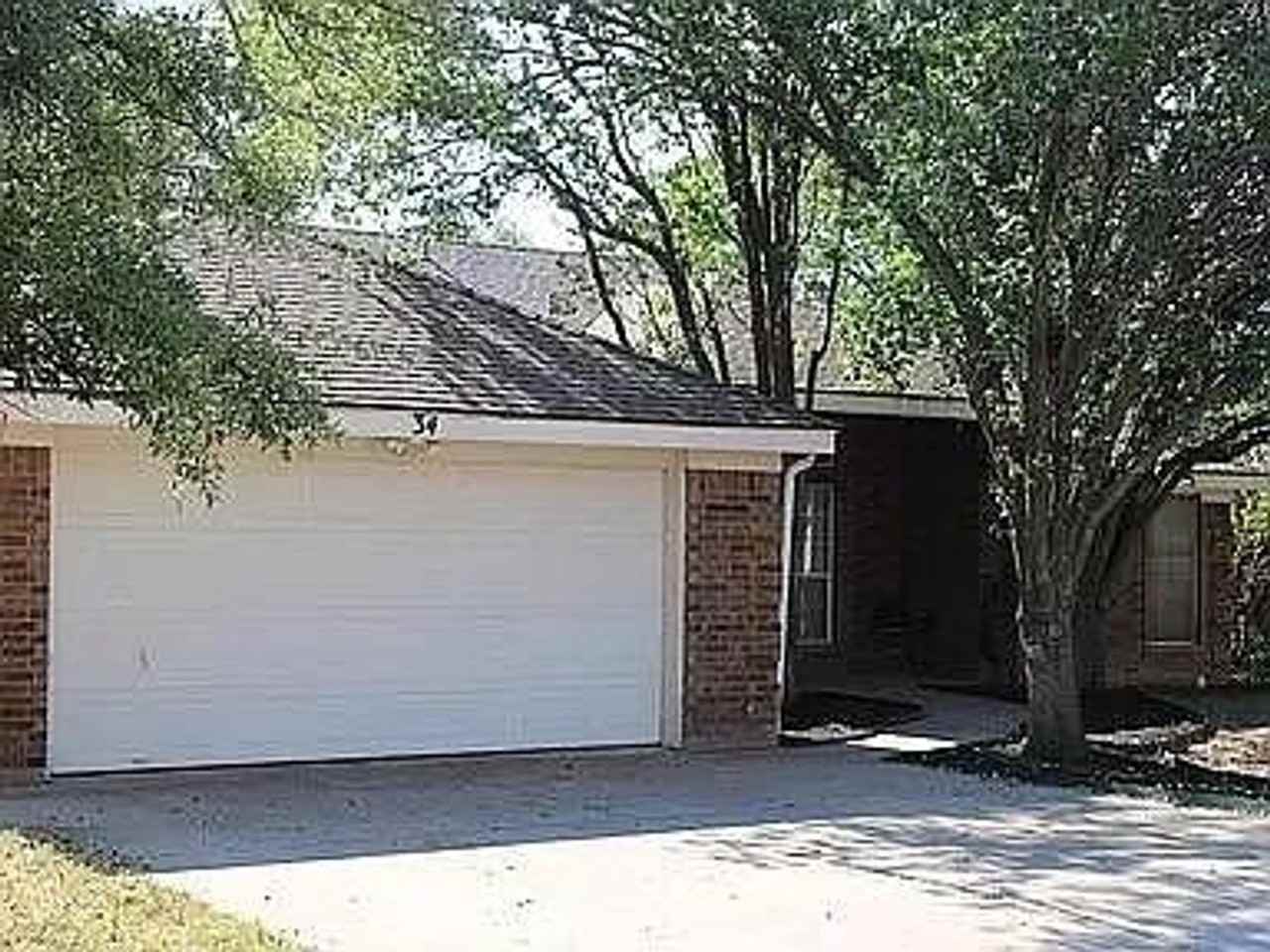 34 High Life Cir - Photo 2 of 13