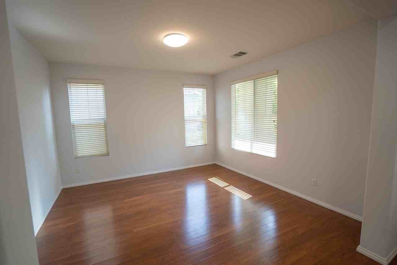 27663 Sunny Creek Dr - Photo 3 of 21