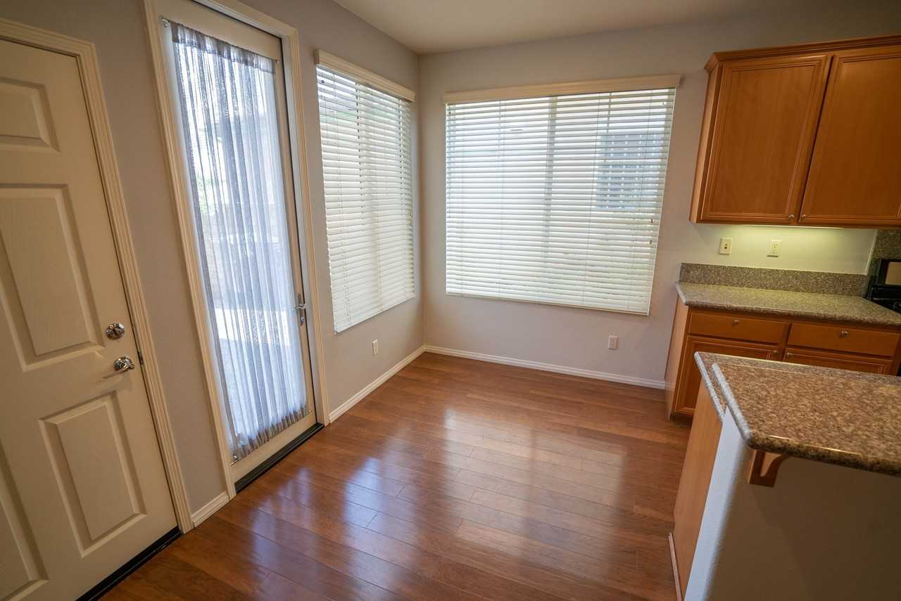 27663 Sunny Creek Dr - Photo 6 of 21