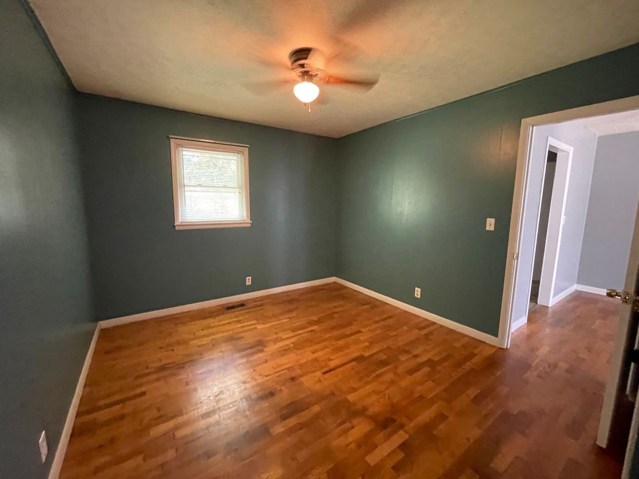 730 Crabapple Dr - Photo 5 of 16