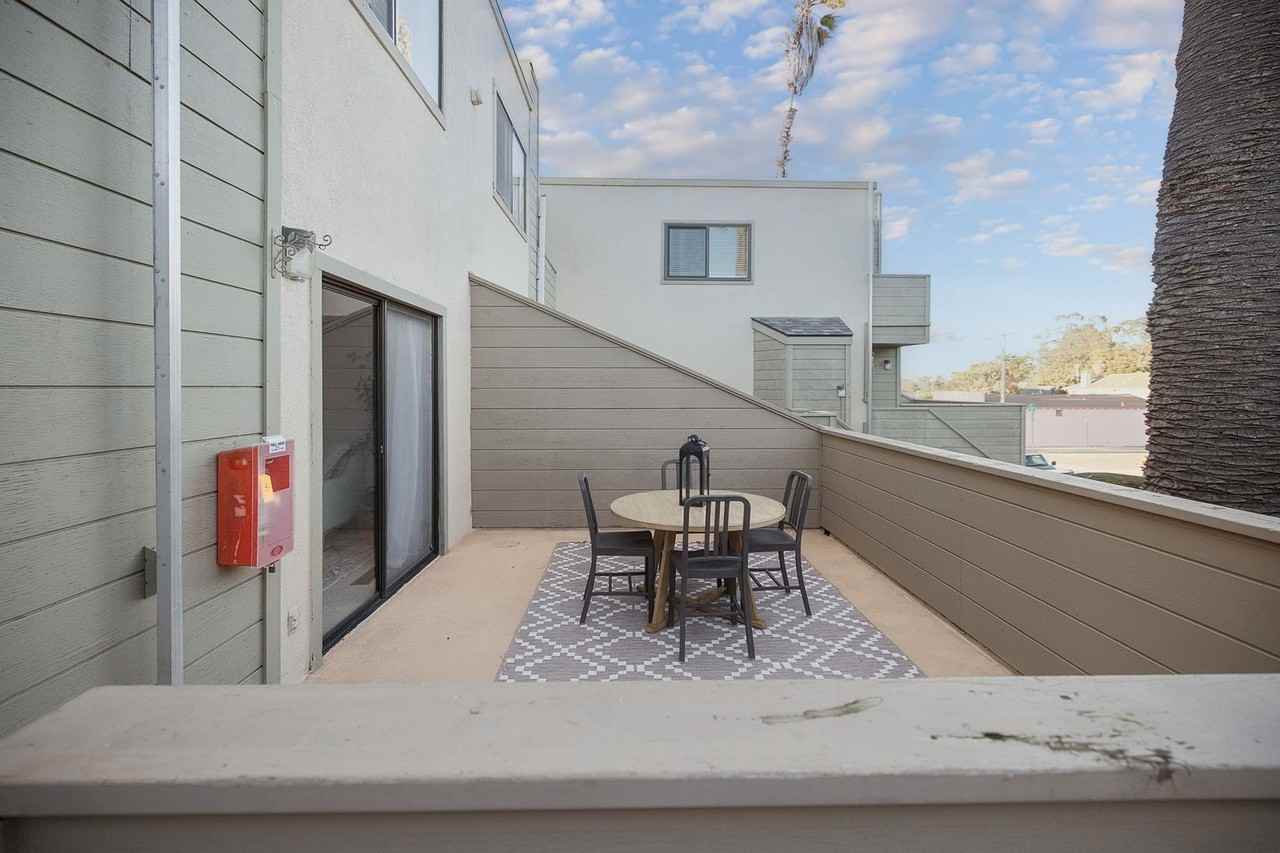 504 Ocean Ave - Photo 2 of 30